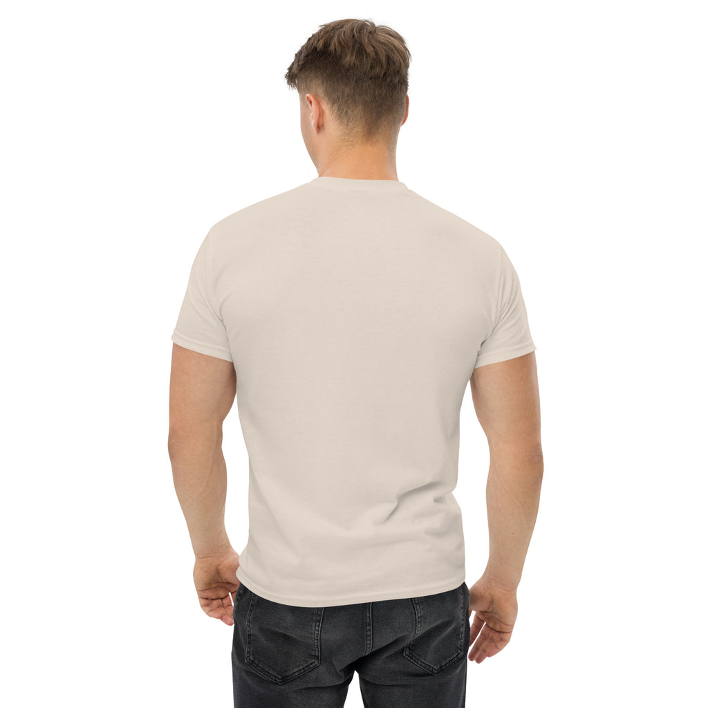 Never Give Up - Men's Classic T-Shirt
